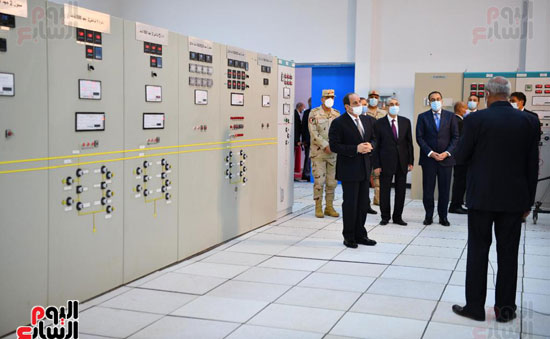الرئيس السيسى يفتتح محطة بنبان ومشروعات كهرباء بالصعيد (14)