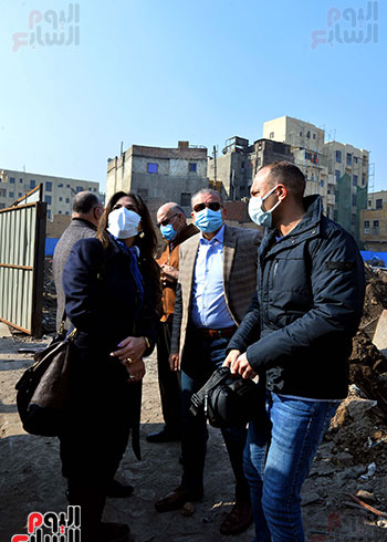 محافظ القاهرة ومساعد رئيس الوزراء يتفقدان مشروع إعادة احياء القاهرة التاريخية (9)
