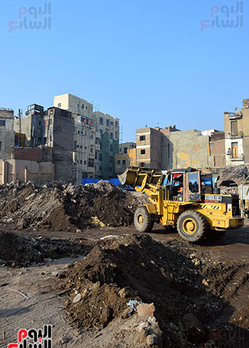 محافظ القاهرة ومساعد رئيس الوزراء يتفقدان مشروع إعادة احياء القاهرة التاريخية (6)