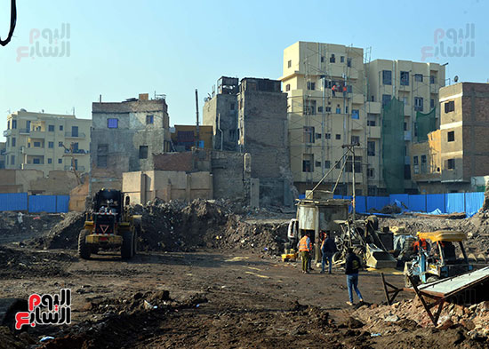 محافظ القاهرة ومساعد رئيس الوزراء يتفقدان مشروع إعادة احياء القاهرة التاريخية (3)