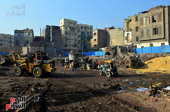 محافظ القاهرة ومساعد رئيس الوزراء يتفقدان مشروع إعادة احياء القاهرة التاريخية (4)