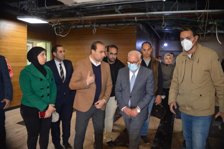 الدكتور مصطفى شعبان مع محافظ بورسعيد