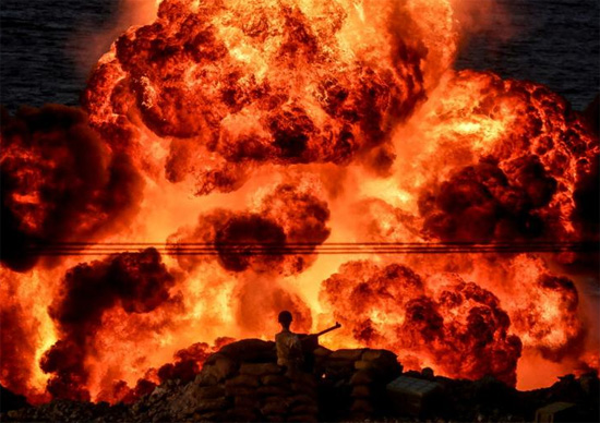انفجار  خلال تمرين مشترك يسمى الرسول الأعظم 17 في جنوب غرب إيران