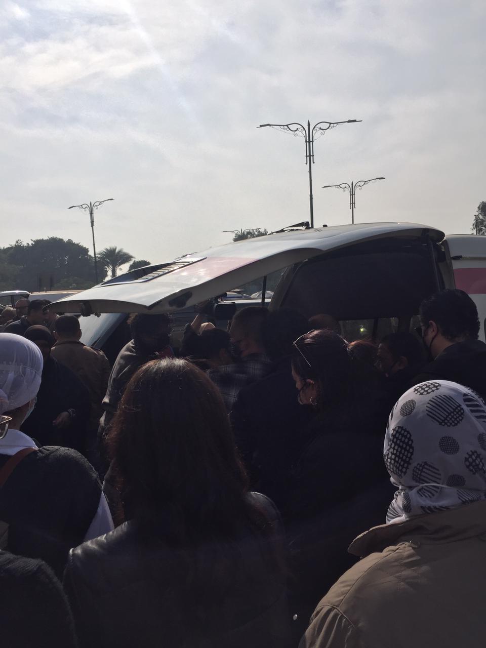 جانب من الجنازة (7)