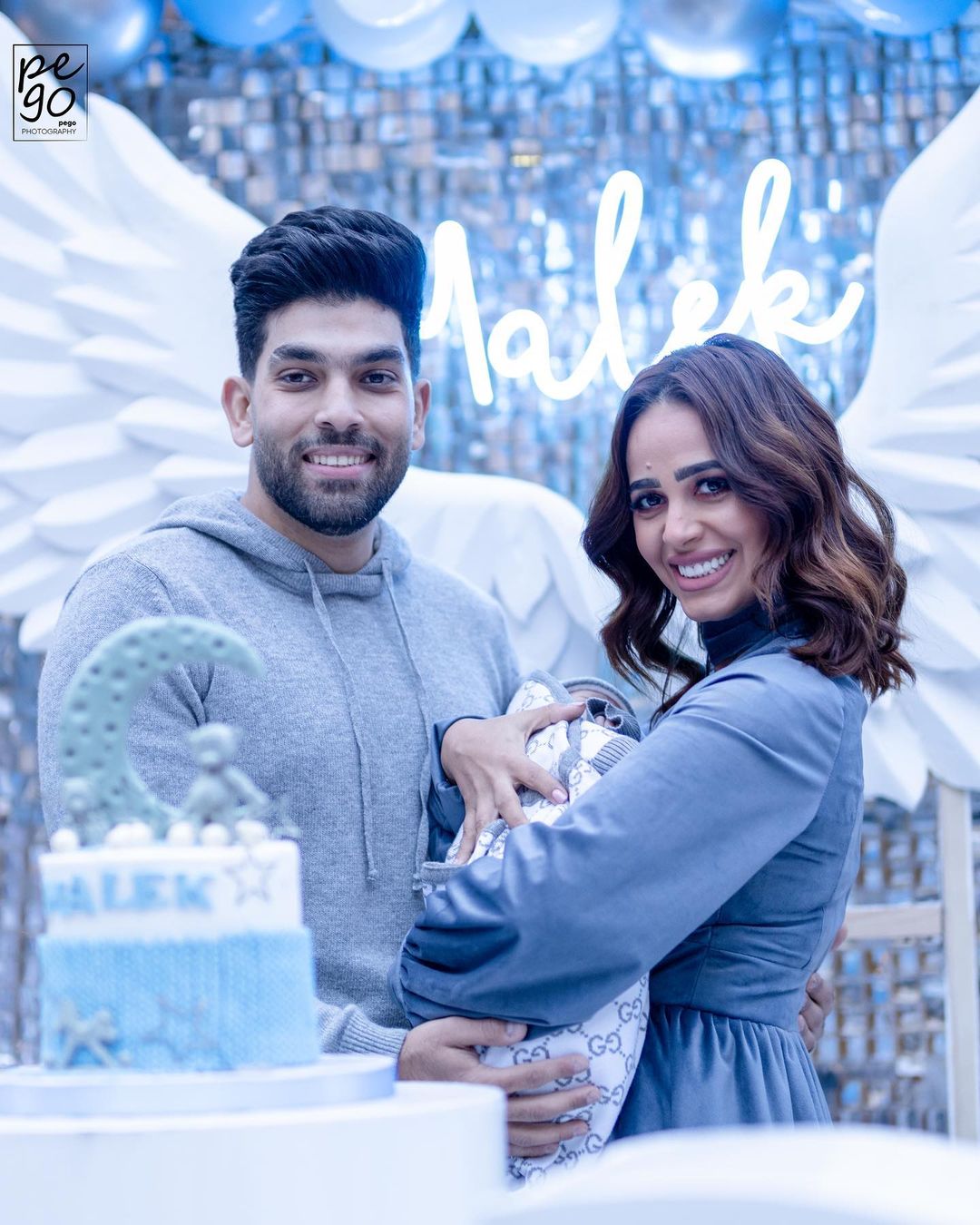 رنا سماحة وزوجها وابنها رنا سماحة وزوجها وابنها