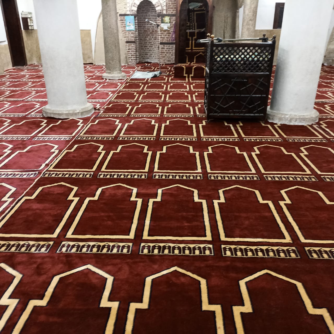 الإنتهاء من فرش مسجد أبي الحجاج الأقصرى بمدينة الأقصر