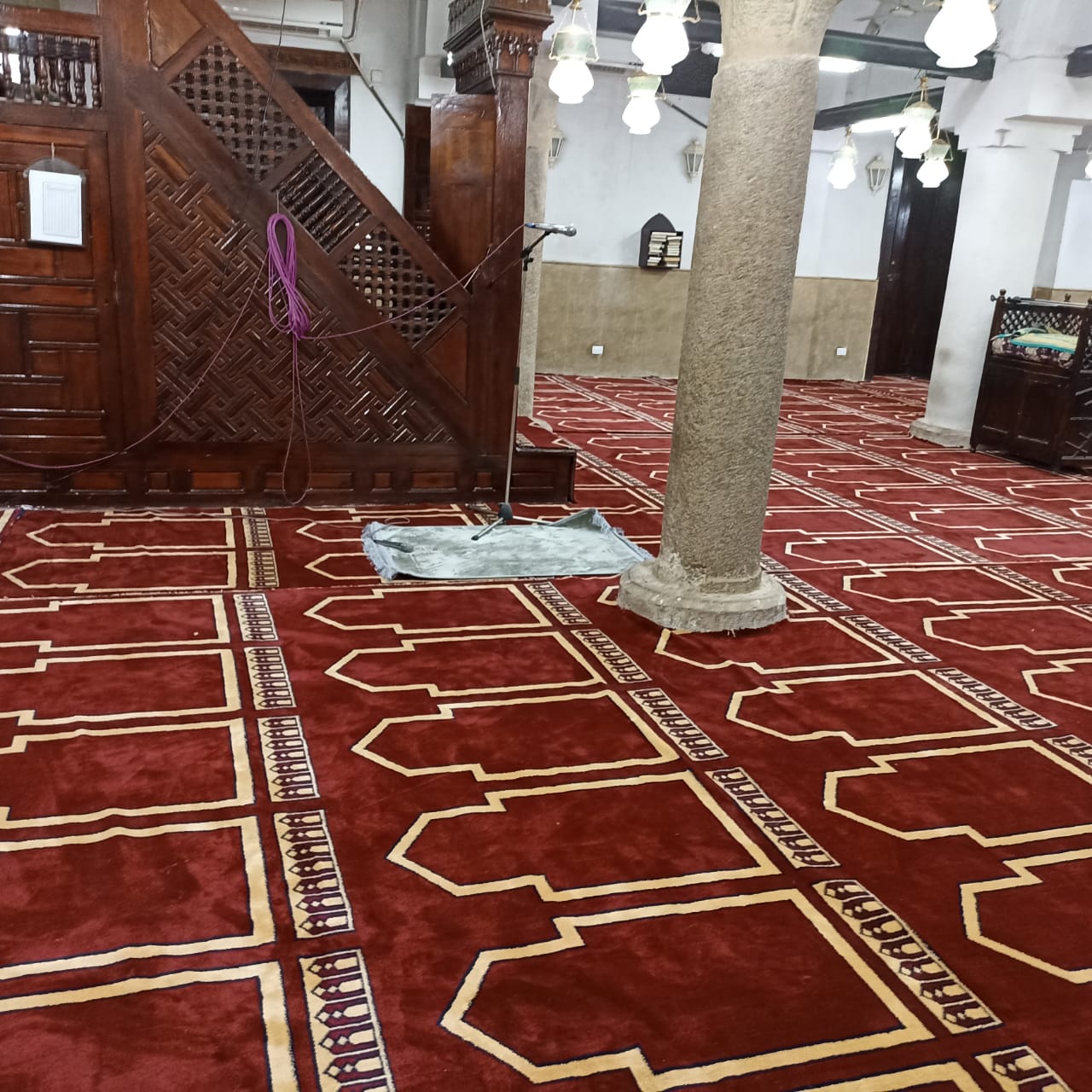 جانب من فرش مسجد أبي الحجاج الأقصرى بمدينة الأقصر