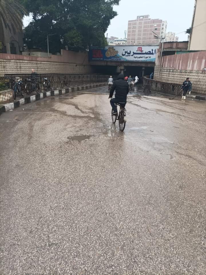 انتشار مكثف لشفط الأمطار من الشوارع (2)