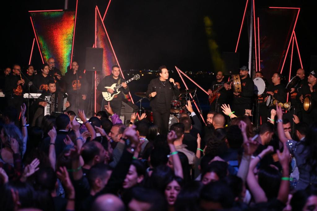 حفل حكيم فى الغردقة (5)