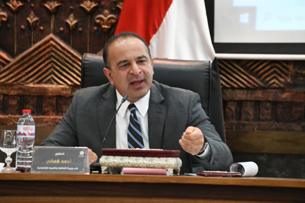 أحمد كمالي نائب وزير التخطيط