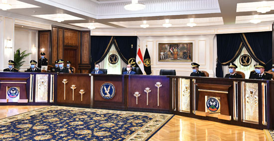 الرئيس السيسى يحضر اختبارات كشف الهيئة للطلبة المتقدمين للالتحاق بـالشرطة (9)