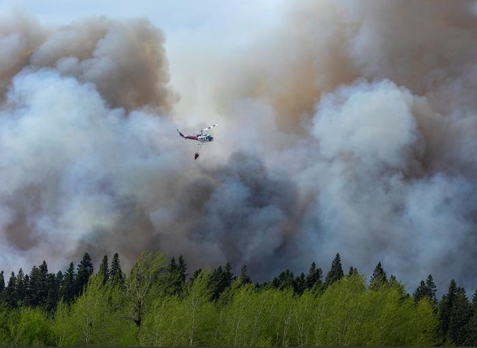 حريق غابات الأمير البيرت فى كندا