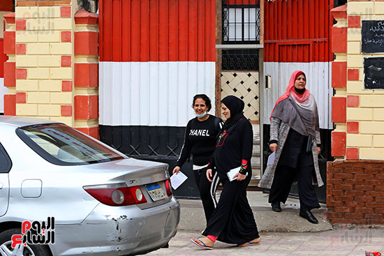 الطالبات بمدرسة بورسعيد الثانوية بنات