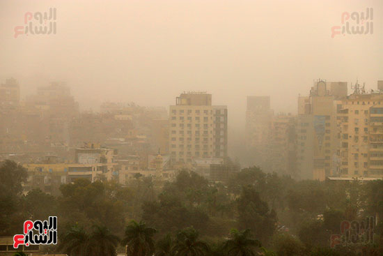 أتربة عالقة فى سماء القاهرة (2)