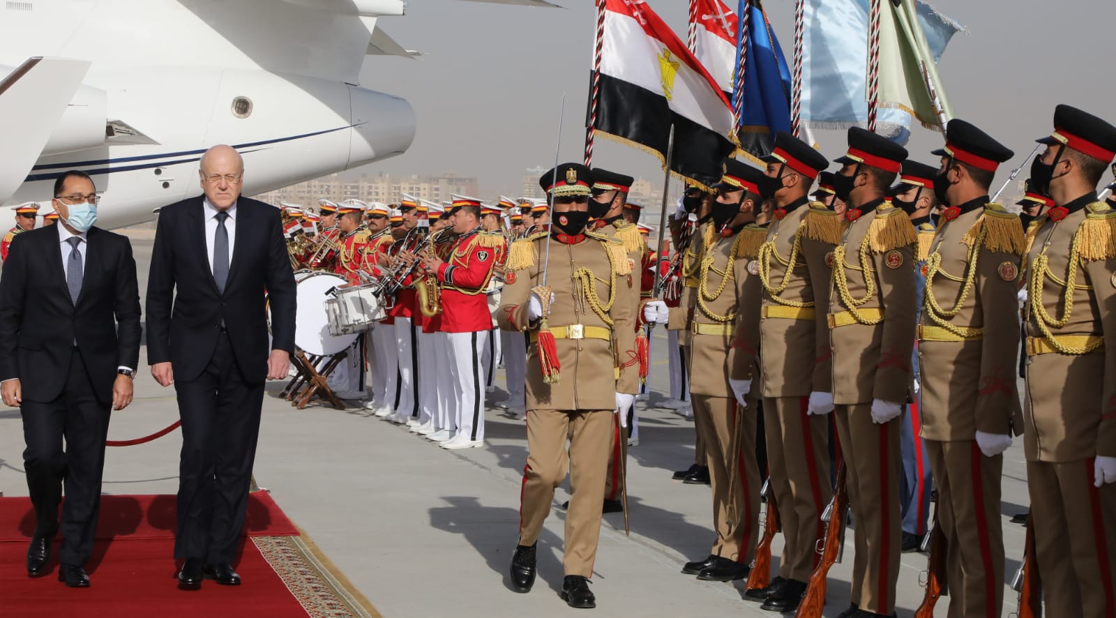  استقبال رئيس الوزراء نظيره اللبنانى بمطار القاهرة  (3)