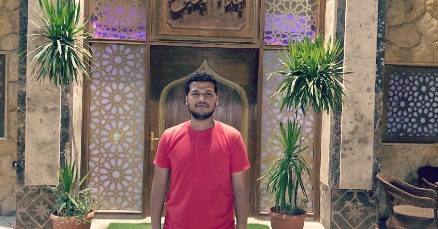 محمود عبد الله يبحث عن اسرته محمود عبد الله يبحث عن اسرته