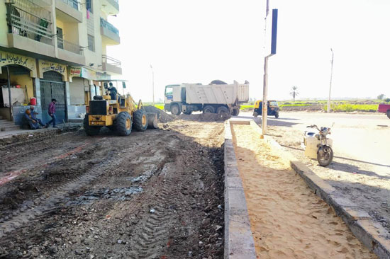 جانب من الاعمال الجالارية بشارع 21 جانب من الاعمال الجالارية بشارع 21