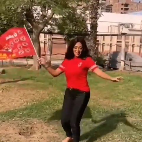 رانيا يوسف ترقص بعد فوز الأهلي
