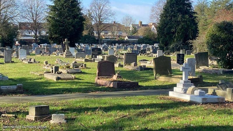 3500 مقبرة في بريطانيا تاريخية.