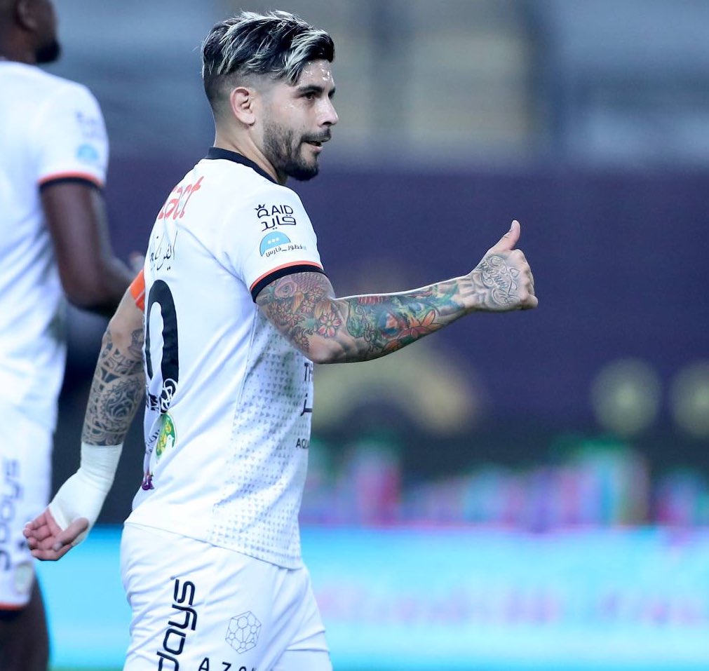 النصر ضد الشباب (4)