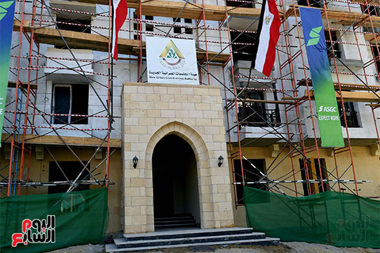 رئيس الوزراء يتابع أعمال تطوير منطقة سور مجرى العيون (18)