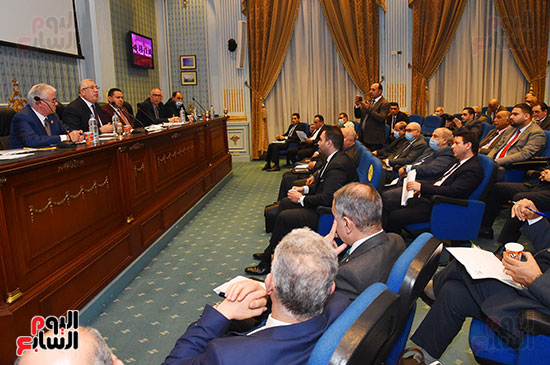 اجتماع لجنة الزراعة والري برئاسة النائب هشام الحصري  (3)