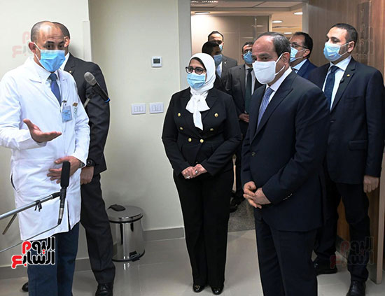 الرئيس السيسى يستمع لتفاصيل المشروعات الصحية