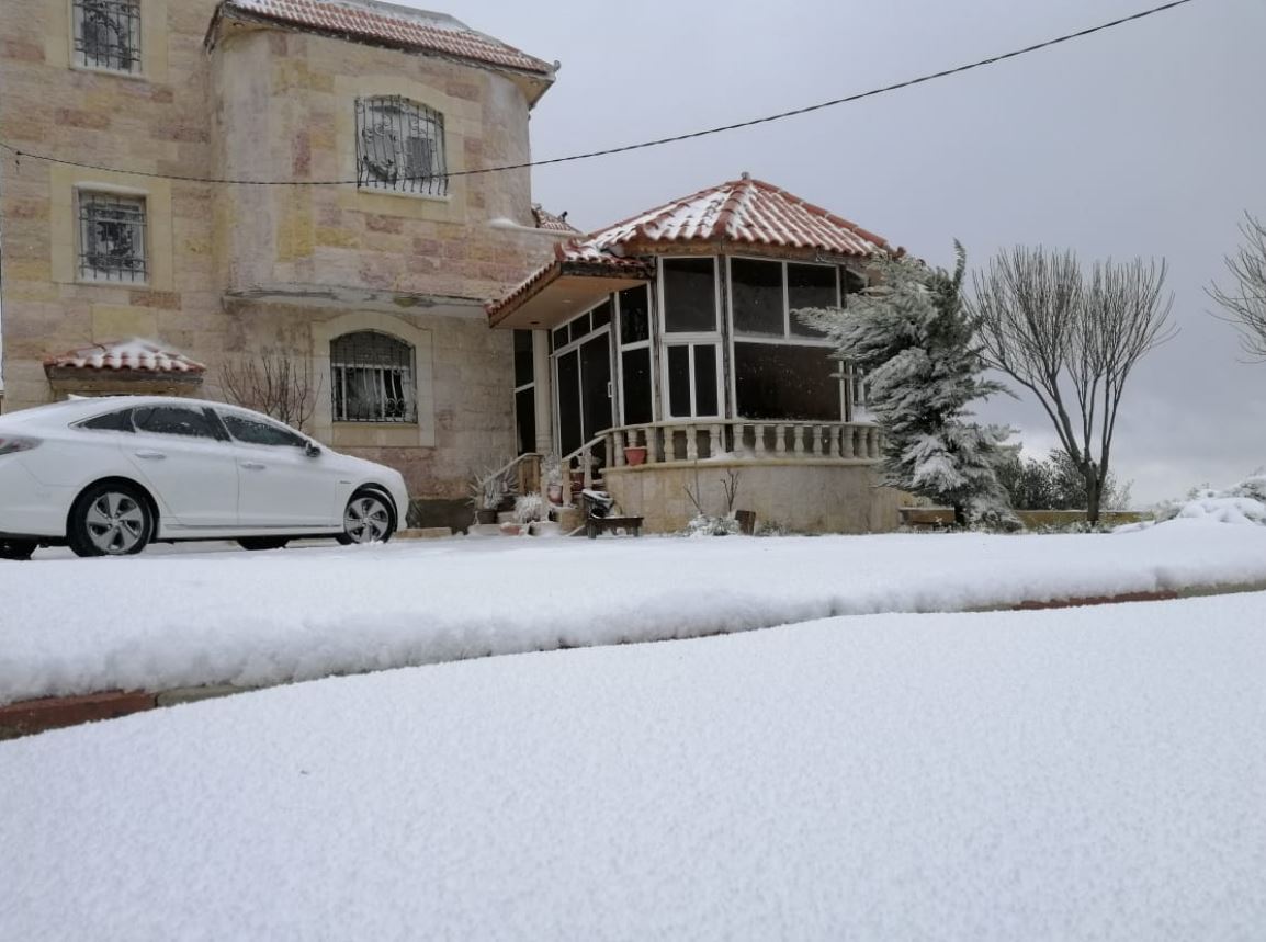 هطول الثلوج في الأردن