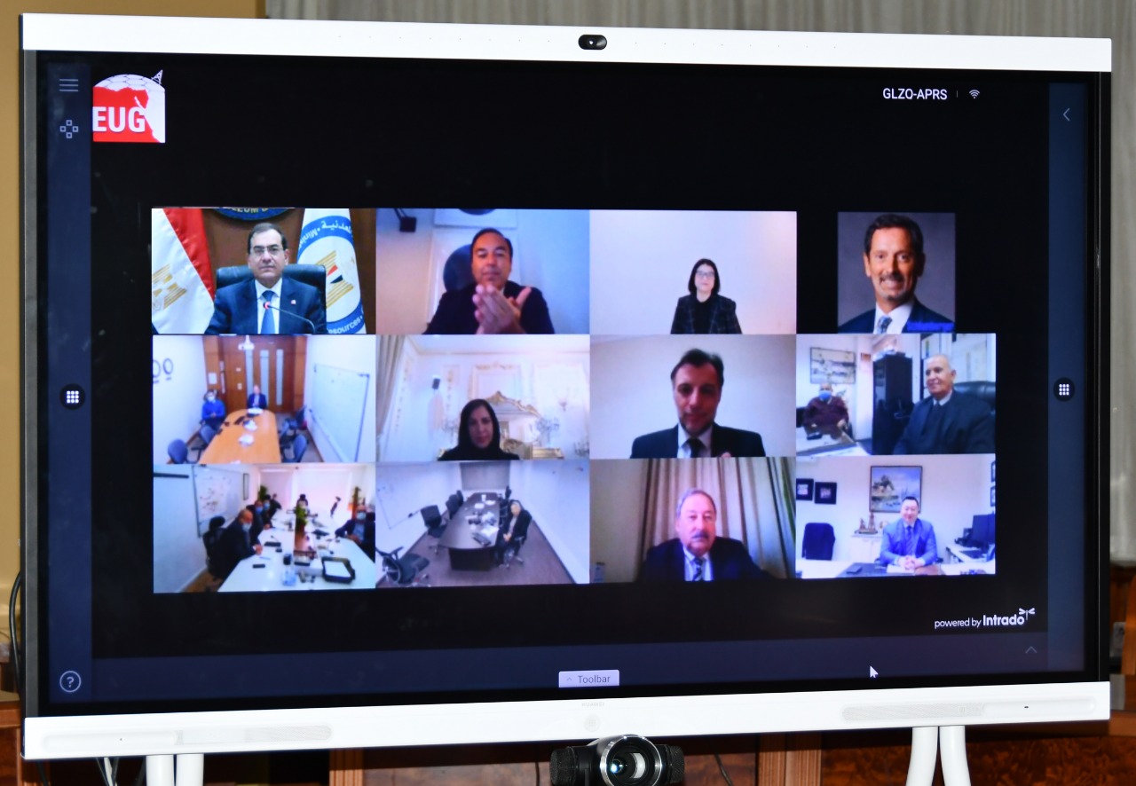 مشاركة رؤساء شركات البترول العالمية فى فعاليات إطلاق بوابة مصر للاستكشاف والانتاج عبر الفيديوكونفرانس