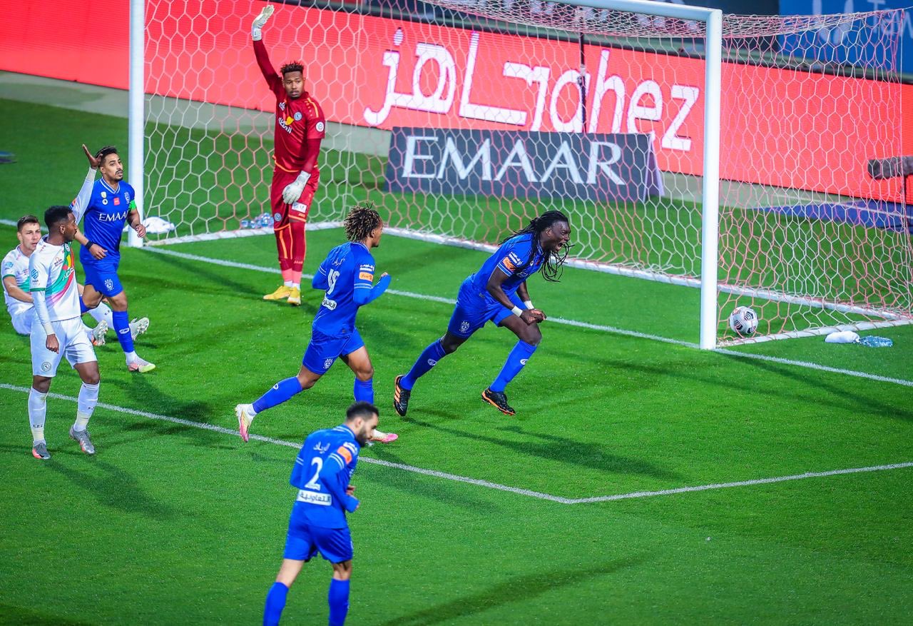 جوميز يحتفل بالهدف