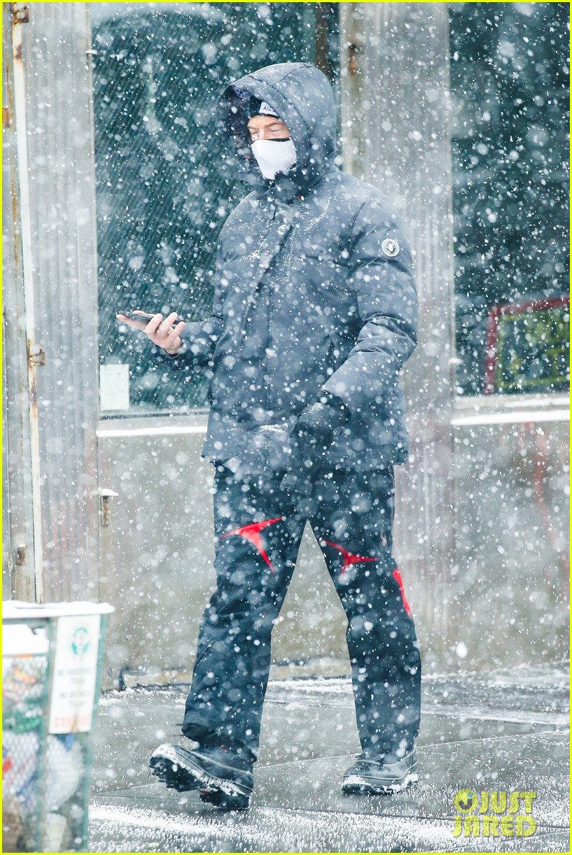 هيو جاكمان  (2)