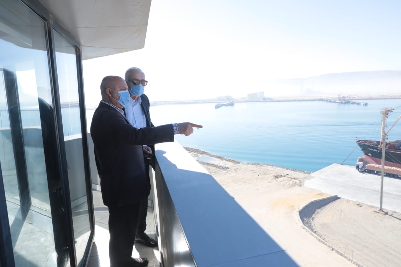 وزير النقل: استكمال تطوير ميناء السخنة خلال عامين بتكلفة ...