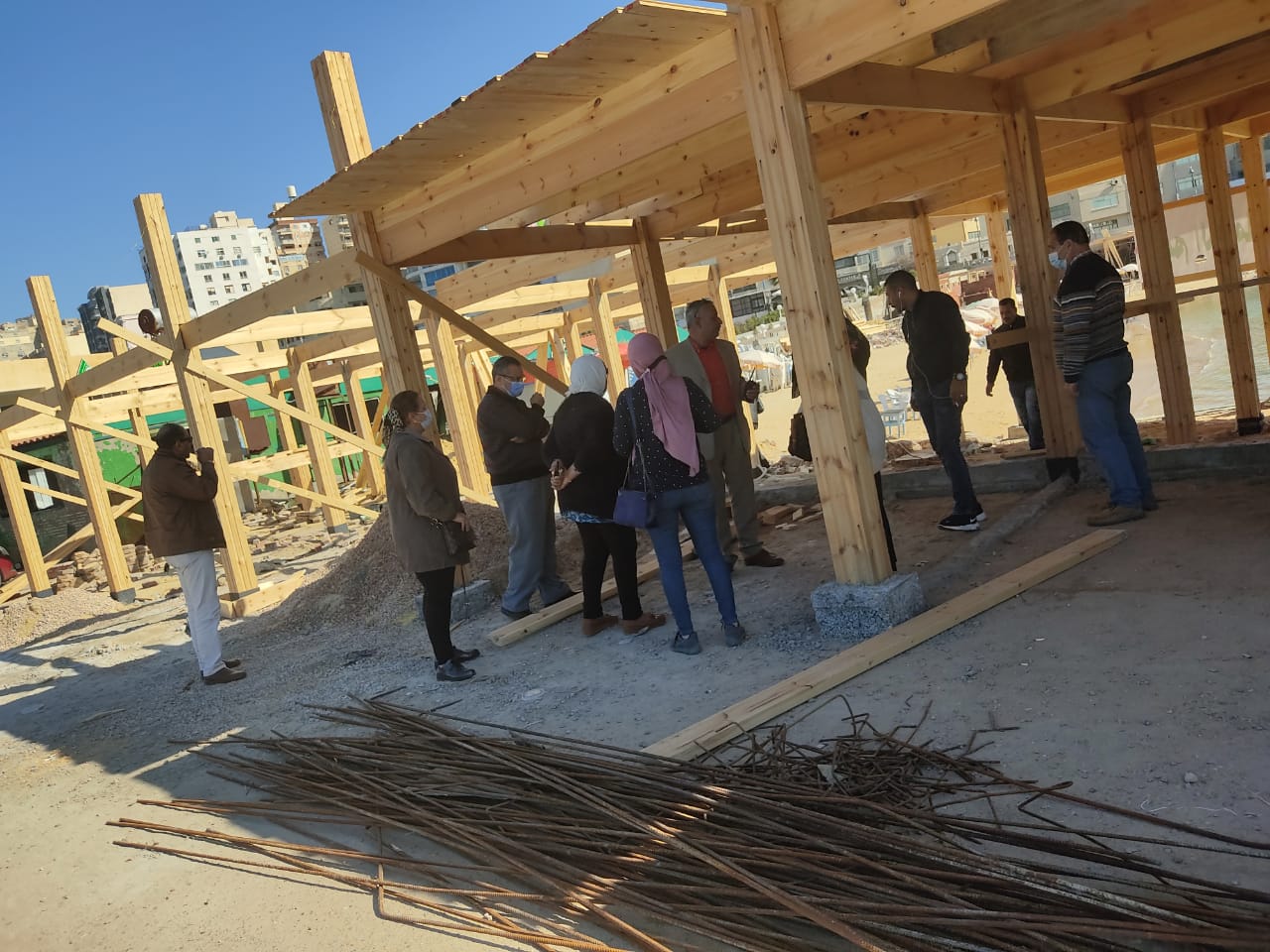 إزالة أعمال بناء مخالف بدون ترخيص داخل نادي المهندسين في الإسكندرية (8)