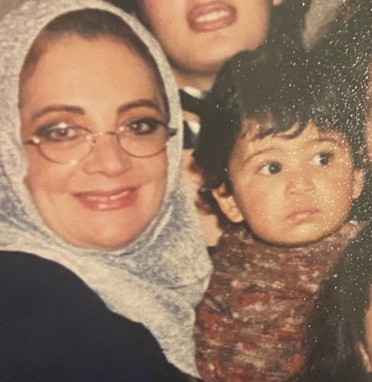محمود عمرو ياسين فى صورة من طفولته محمود عمرو ياسين فى صورة من طفولته
