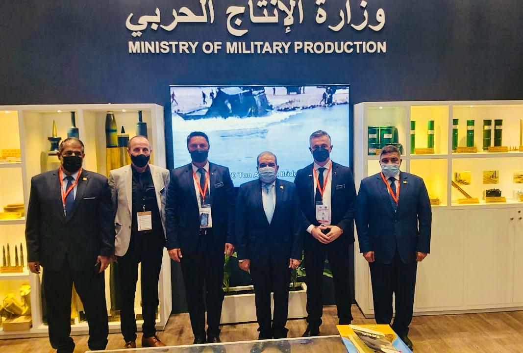 وزير الدولة للإنتاج الحربى يشارك فى افتتاح معرض الدفاع الدولى IDEX 2021 بأبو ظبى (4)