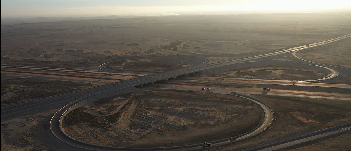 الطريق الصحراوي الغربي بعد التطوير
