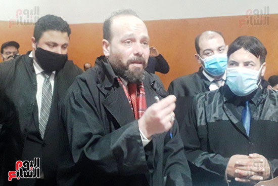 قراءة الفاتحة وبكاء بمحكمة كفر الشيخ أثناء محاكمة قتلة طفل (2)