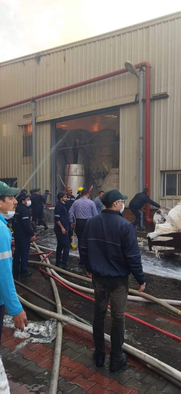 حريق مصنع للمناديل الورقية بالسادات (4)