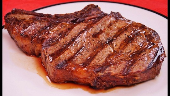 طريقة عمل ستيك اللحم بصوص المشروم (5)