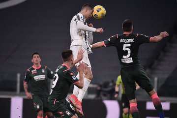 رونالدو خلال المباراة رونالدو خلال المباراة