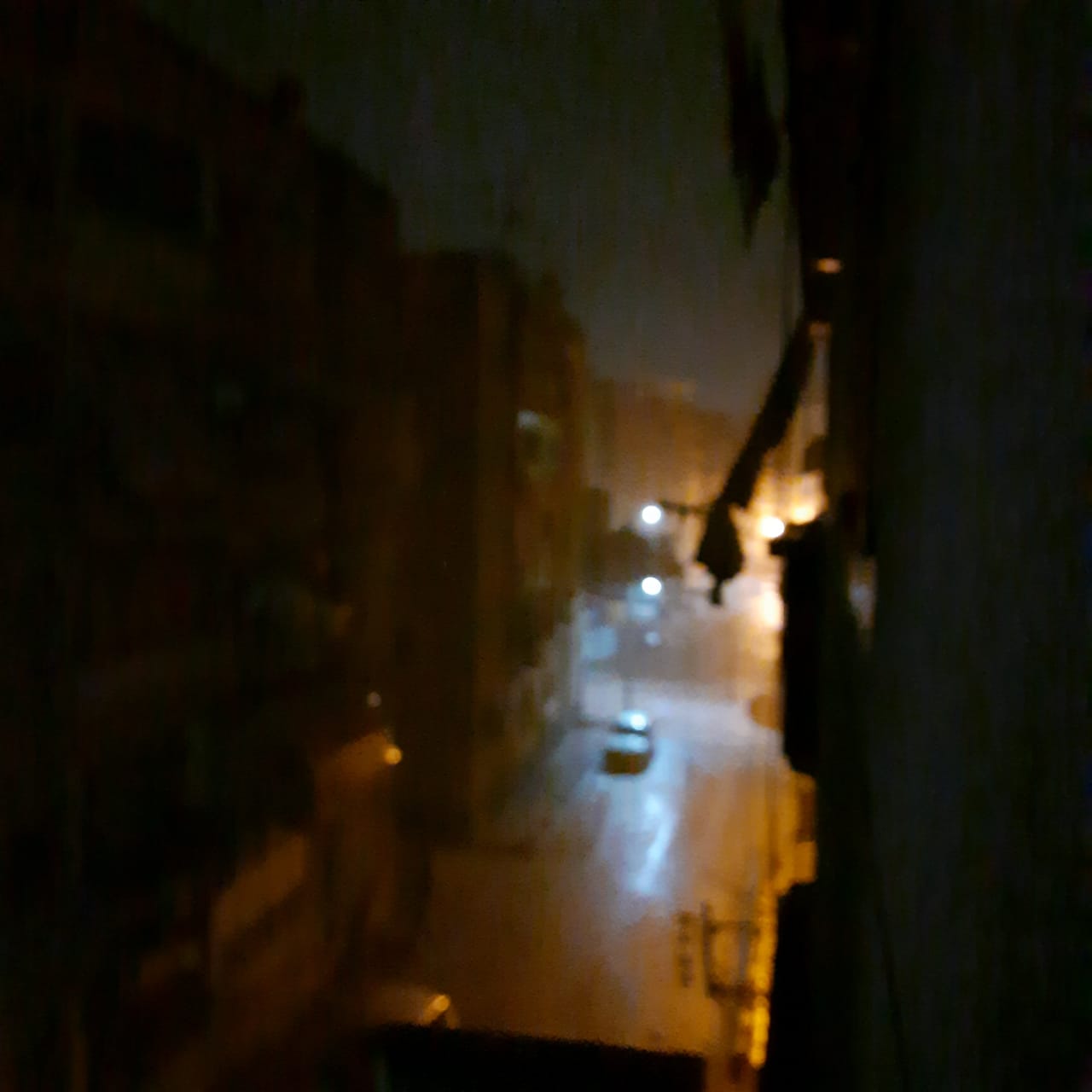 سقوط أمطار ثلجية وبرق ورعد على مدن محافظة دمياط (4)