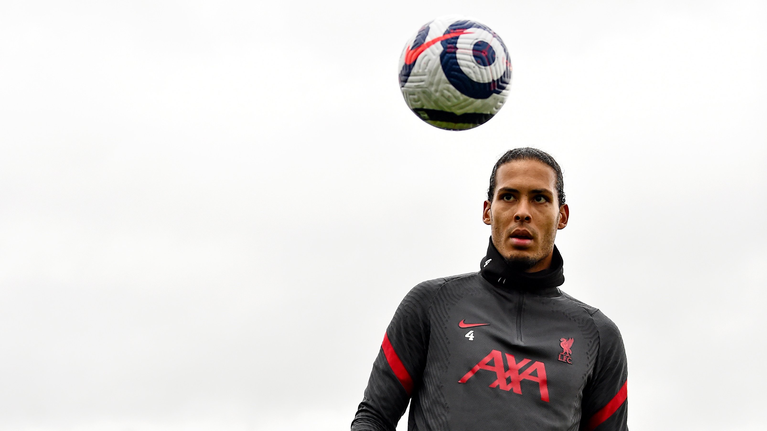 فان دايك في تدريبا انفرادية