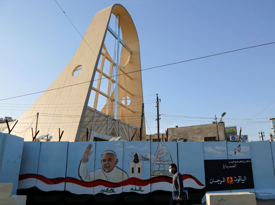 كاتدرائية القديس يوسف الكلدانية حيث سيقيم البابا فرنسيس قداسًا في بغداد 4) (1)