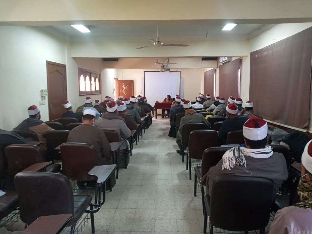 أول دورة تدريبية ببرنامج اللغة العربية بالتعاون مع جامعة الأقصر