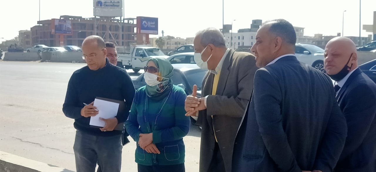 نائب محافظ القاهرة تتفقد تطوير شارع الزهراء (1)