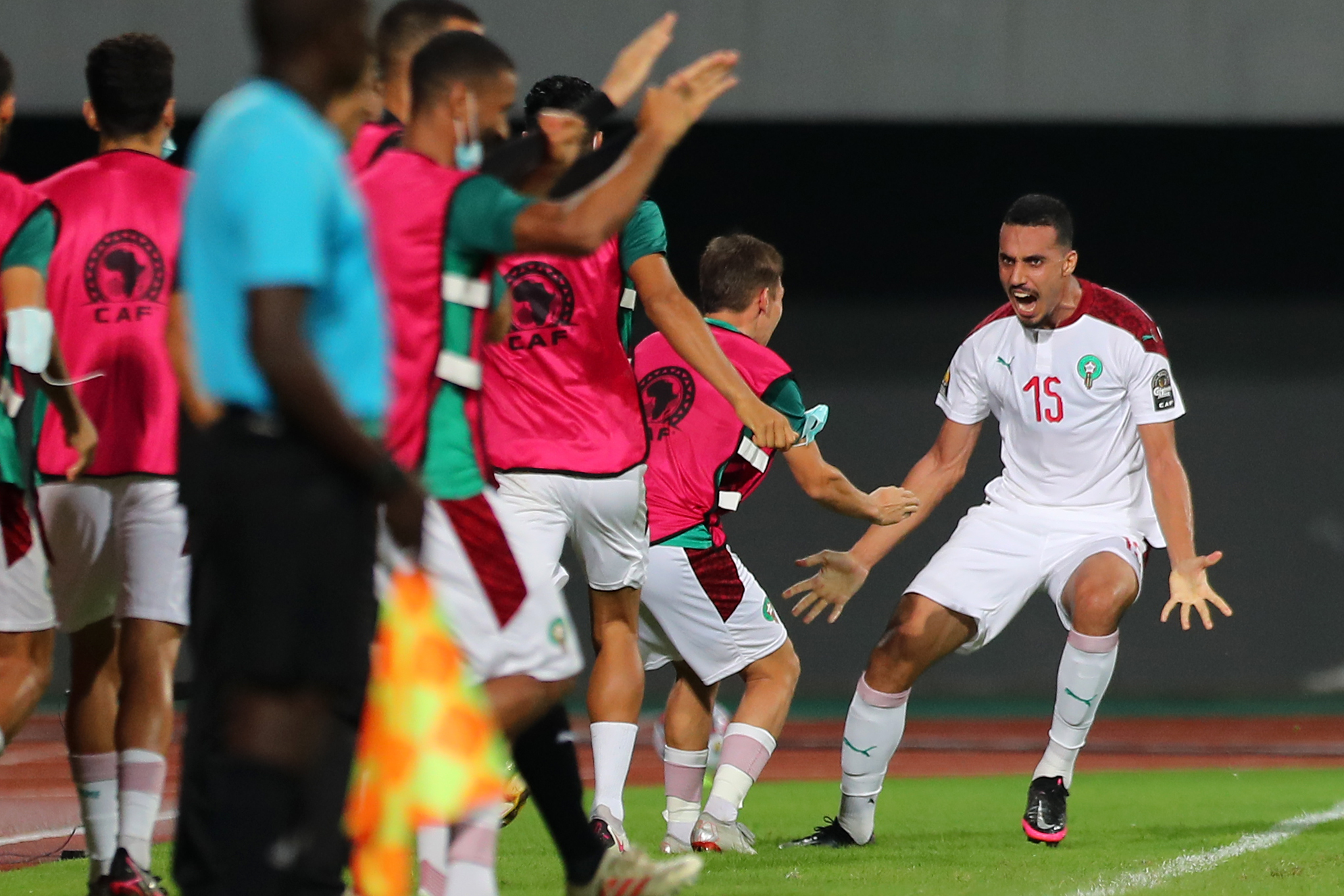 نجوم منتخب المغرب يحتفلون بالهدف الأول