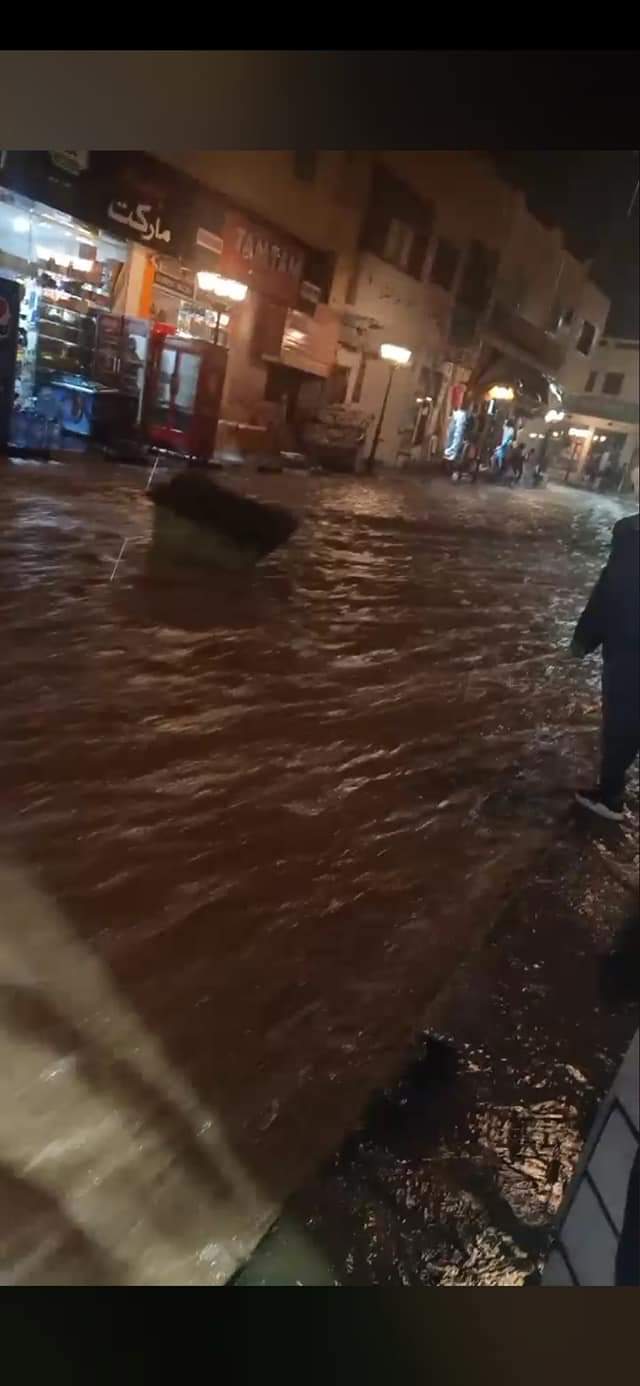 السيول تغرق مدينة شرم الشيخ  (1)