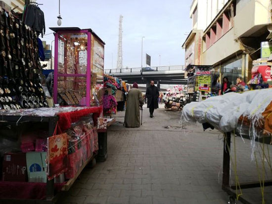شوارع الجيزة تحولت إلى سوق عشوائى (4)