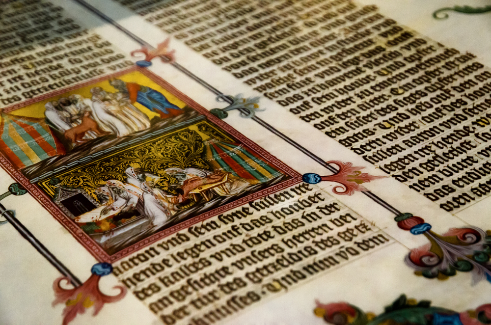 المخطوطات الوسطى