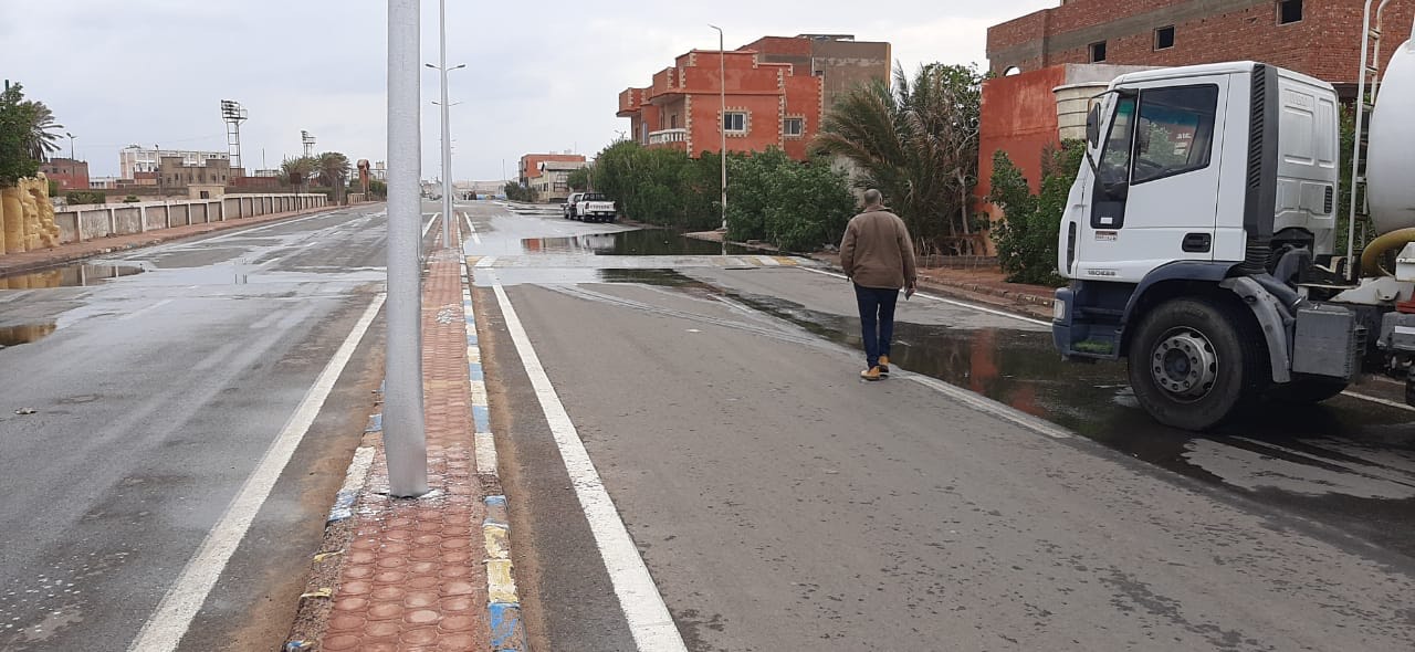 شفط مياه الامطار من شوارع غارب (3)